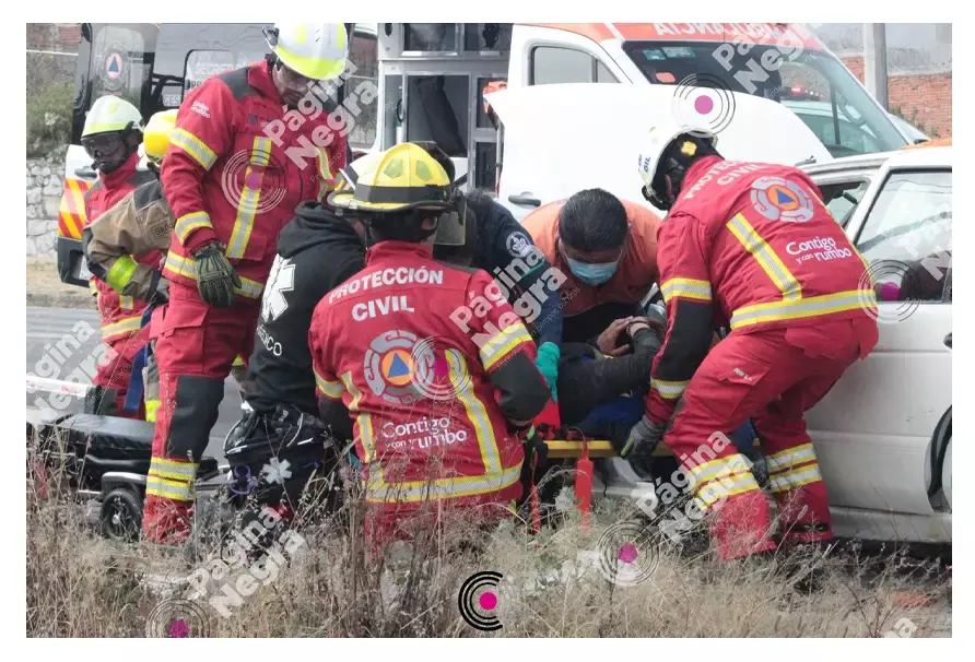 Choque dejó una mujer prensada y ocho lesionados