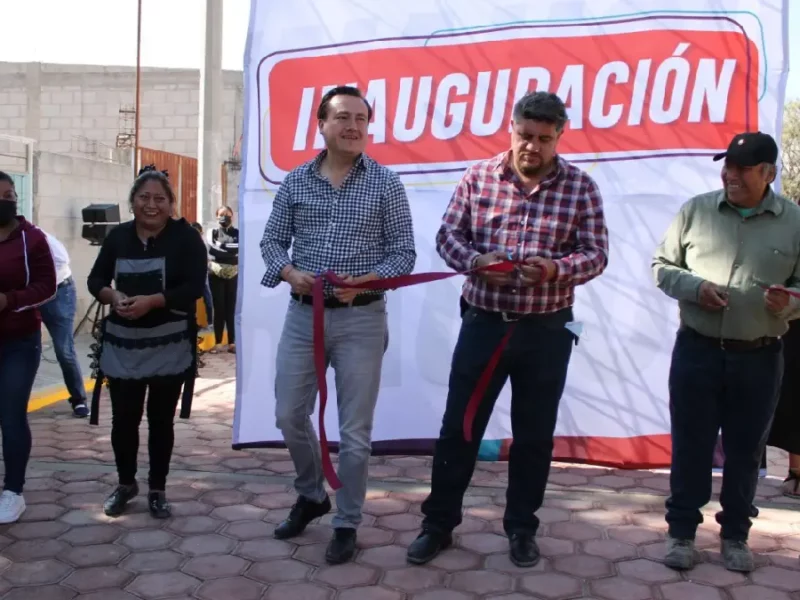 Nacho Mier inaugura calle en Capula