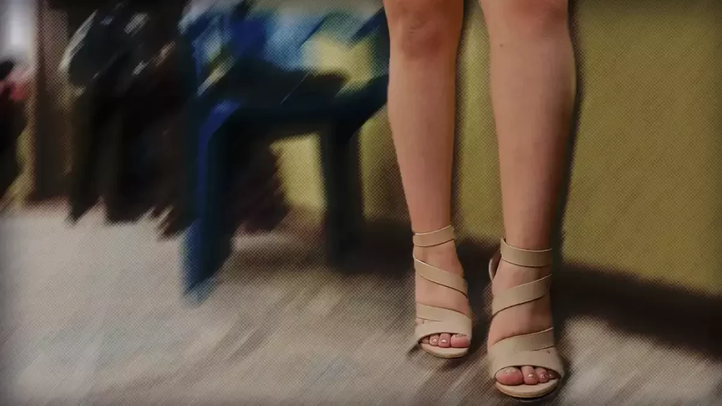 Detienen a dos sujetos por grabar a mujeres en baños públicos de Puebla