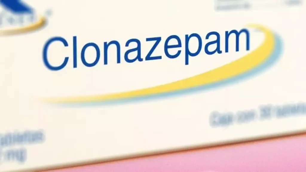Cinco estudiantes intoxicados con clonazepam en CdMx tras reto viral.