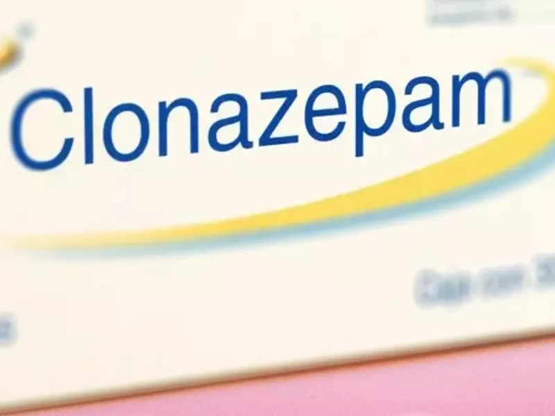 Cinco estudiantes intoxicados con clonazepam en CdMx tras reto viral.