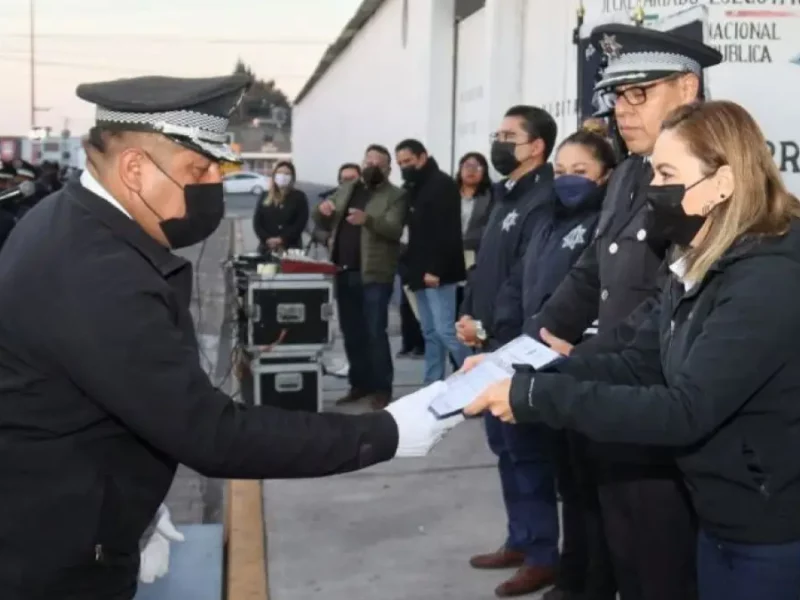 Paola Angon reconoce labor de policías municipales; abre convocatoria para nuevos elementos.