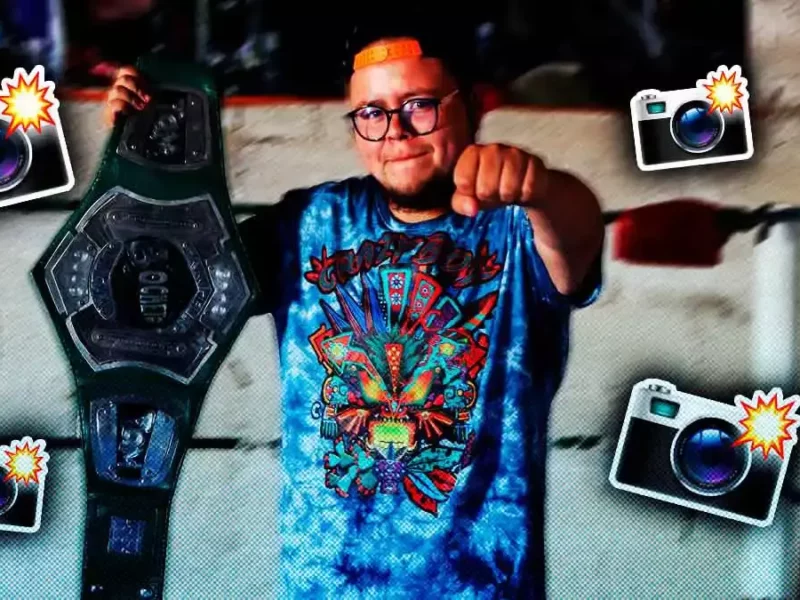 El poblano Franck Bocheto, el fotógrafo oficial de la lucha libre en México