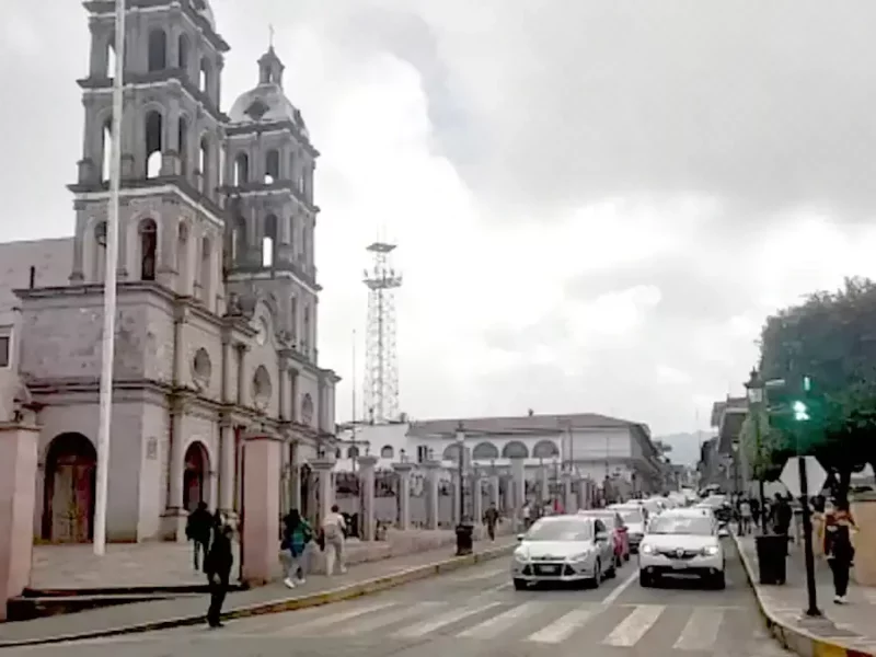 Mil pesos gastan automovilistas de Teziutlán para verificar en Puebla capital.