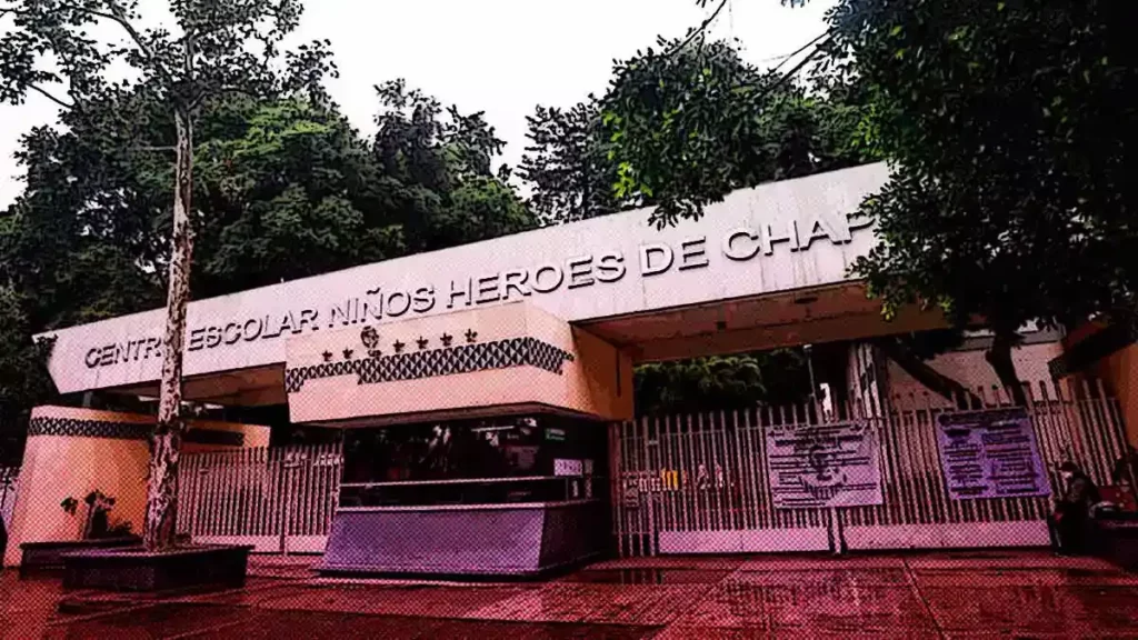 Alumnos del CENHCH se pelean salvajemente en las instalaciones del colegio