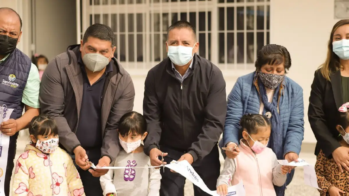 Entrega Mundo Tlatehui Dos Aulas Didácticas en el Preescolar Alfredo Nobel