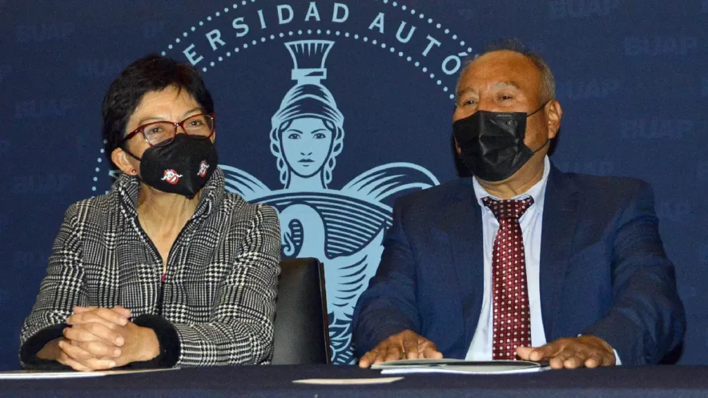 Facultad de Lenguas genera oportunidades para los jóvenes: Rectora Lilia Cedillo Ramírez