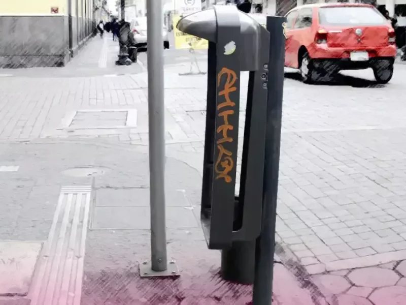 Centro y Paseo Bravo, zonas de Puebla donde más vandalizan botes de basura