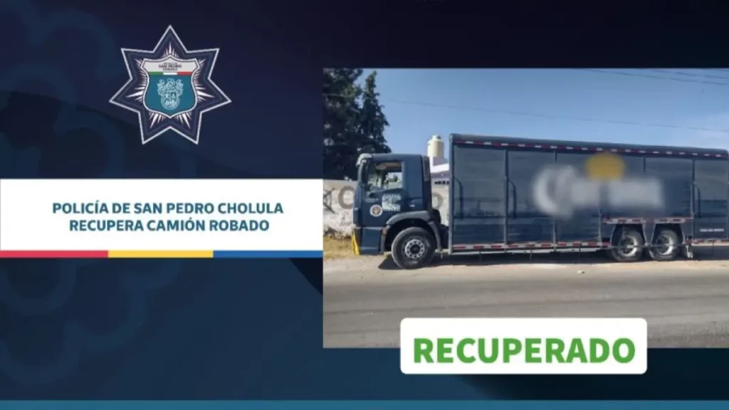 Policía Municipal de San Pedro Cholula recupera un vehículo de carga.