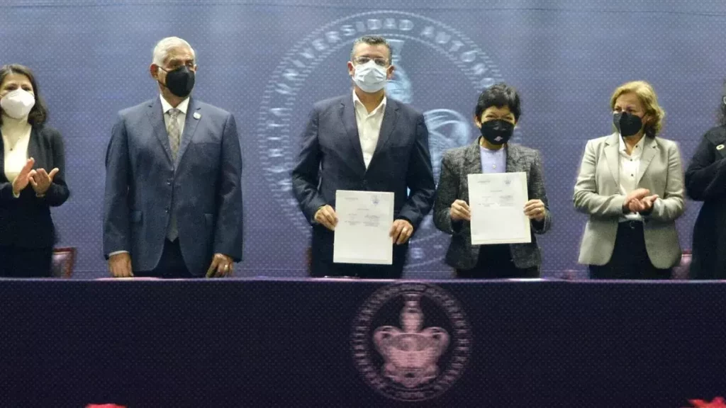 BUAP firma convenio con Volkswagen para mejorar la formación de sus estudiantes