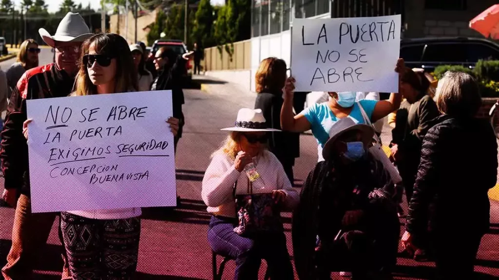 Vecinos de La Concepción bloquean la Calzada Zavaleta, juez les quitó reja
