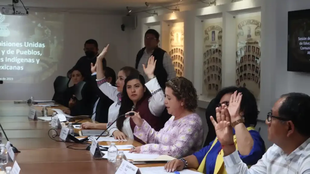 Presentan en Comisiones calendario de trabajo para la Consultas de la Ley de Educación, y la Ley de los Pueblos y Comunidades Indígenas