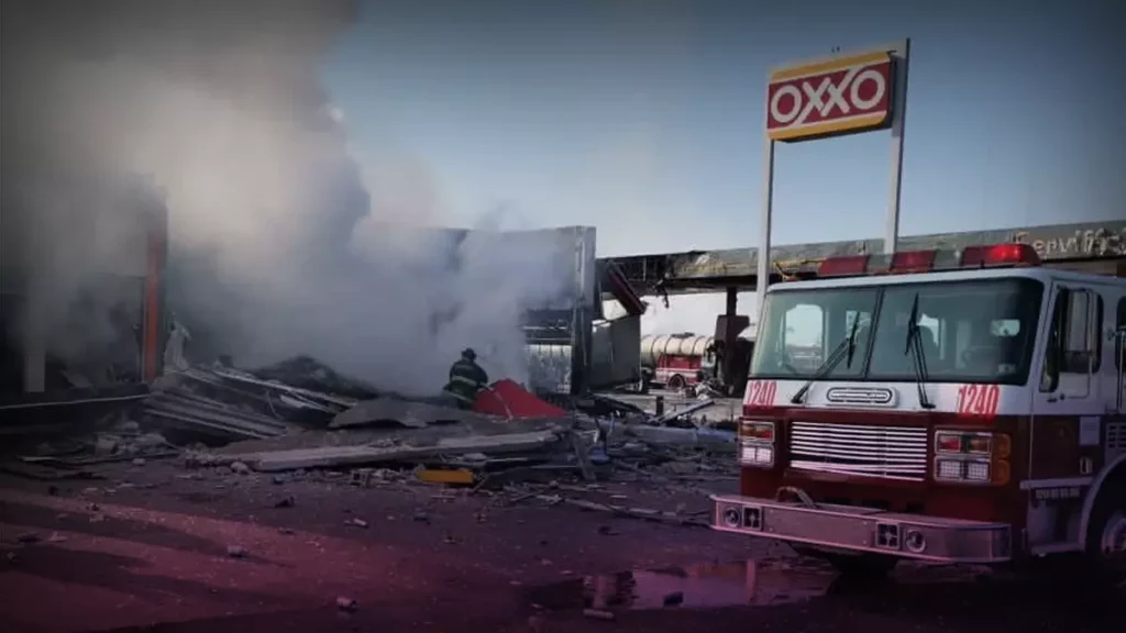 Explosión en gasolinera de Tula, Hidalgo dejó dos muertos y diez automóviles calcinados
