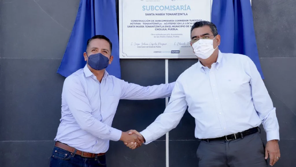 Con nueva subcomisaría y entrega de patrullas, Mundo Tlatehui fortalece la seguridad en San Andrés Cholula