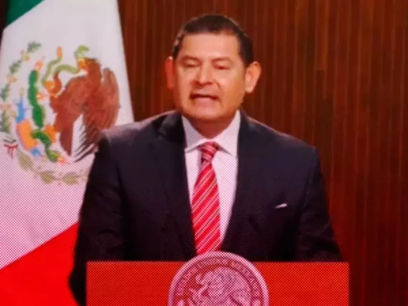 En carrera por gubernatura, Armenta es orador en aniversario de la Constitución