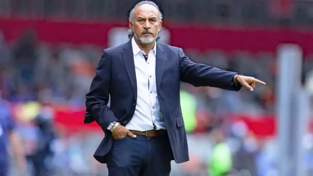 ¿Adiós a Raúl “Potro” Gutiérrez? Cruz Azul tendría técnico interino para el juego ante Toluca  