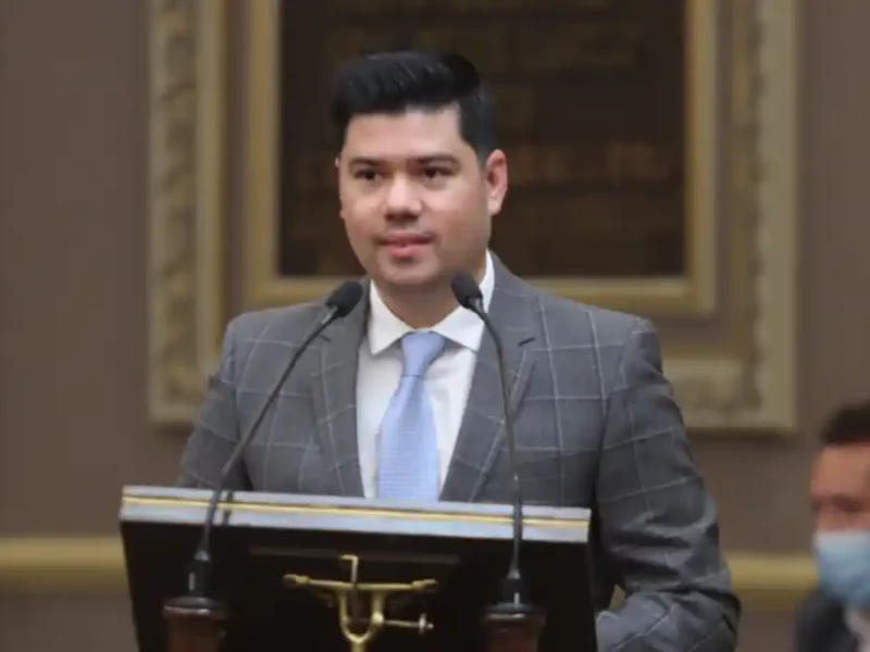 Comparece en el Pleno de la LXI Legislatura encargado de despacho de la SEP