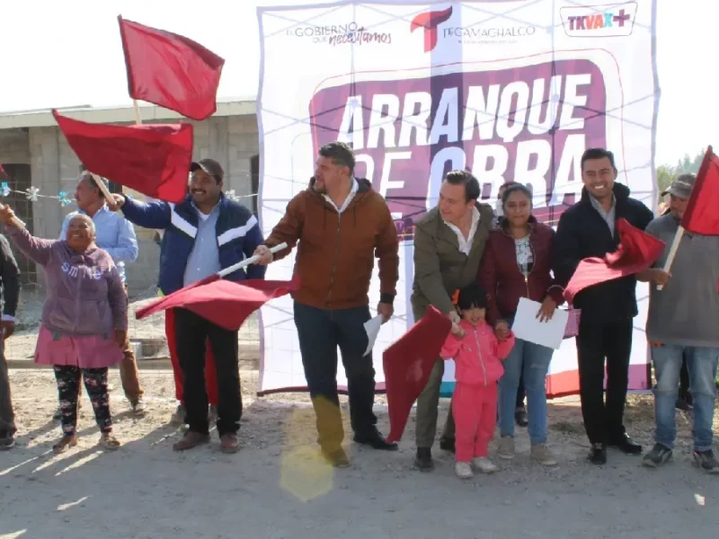 Mier Bañuelos arranca obra de adoquinamiento en la Purísima de Hidalgo