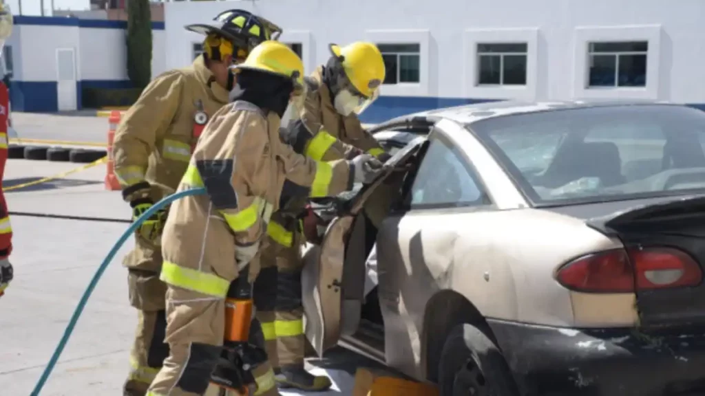 Protección Civil Municipal de Puebla se certifica en extracción vehicular