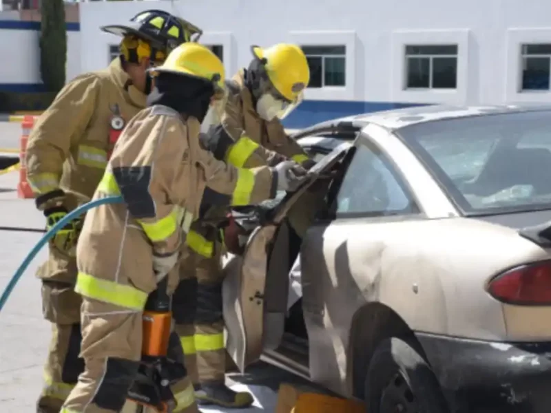 Protección Civil Municipal de Puebla se certifica en extracción vehicular