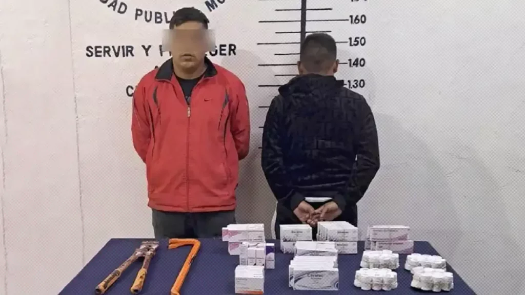 Detienen en San Pedro Cholula a dos sujetos por robo de medicamentos de una clínica del IMSS