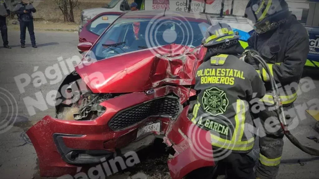 Impactó su auto contra un poste en Granjas San Isidro y murió en el choque
