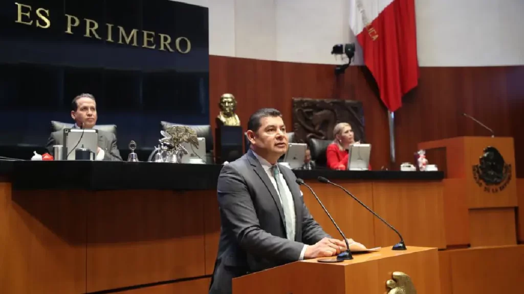 Impulsa Armenta transición a energías limpias y fortalecimiento de tecnología nacional con el litio