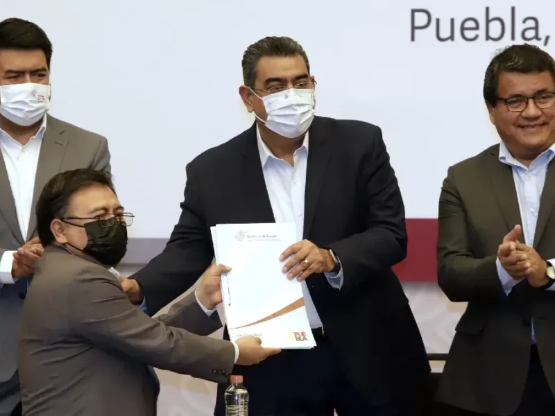 Gobierno estatal ha entregado más de seis mil títulos de propiedad en Puebla