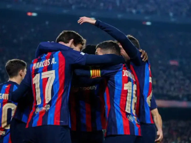 En medio de la polémica por los sobornos, Barcelona empata ante el Manchester United