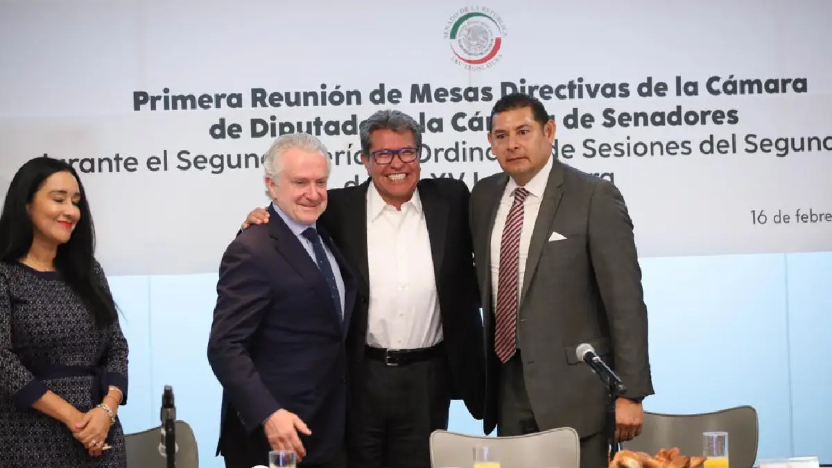 Reunión bicamaral para agilizar iniciativas en beneficio del país acuerdan Armenta y Creel