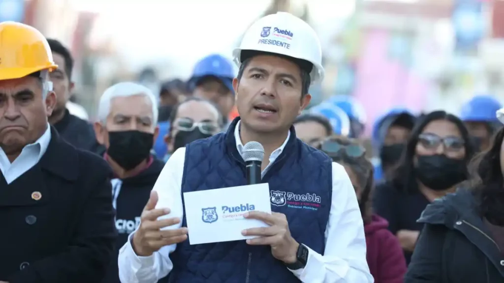 Por buen rumbo obras de drenaje para Xochimehuacan y Aparicio