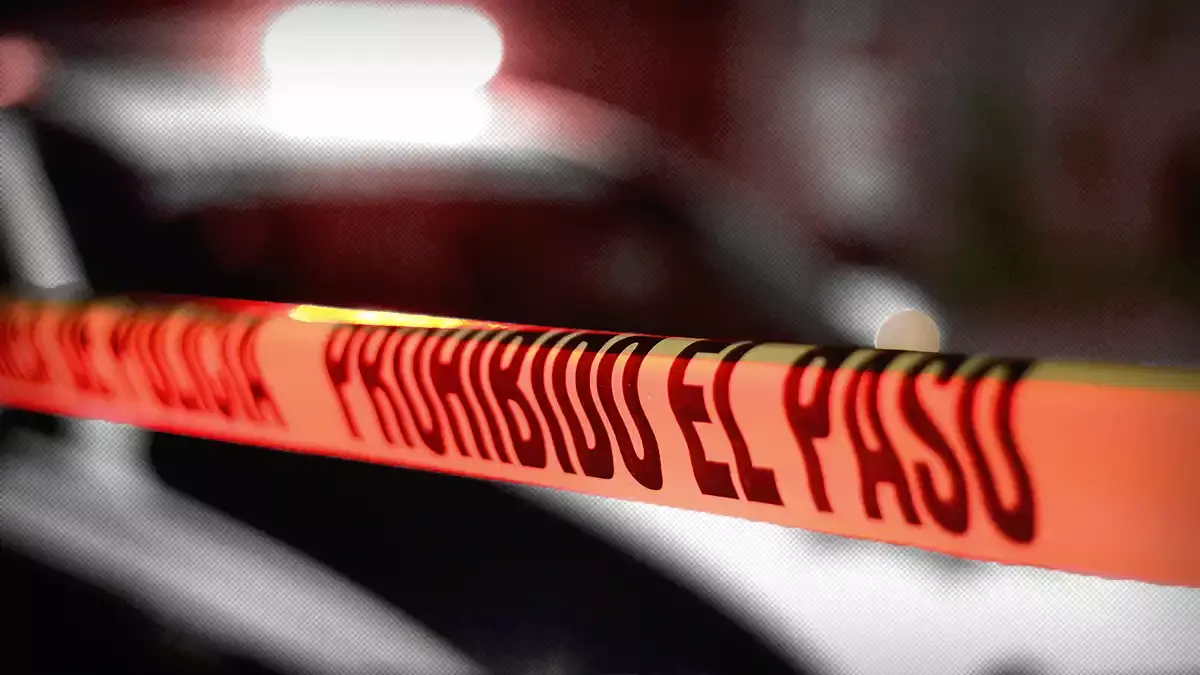 Chocó con un tráiler y murió prensada en la autopista México-Puebla.