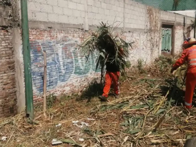 Ayuntamiento de Puebla rescata andador en Prados de Agua Azul