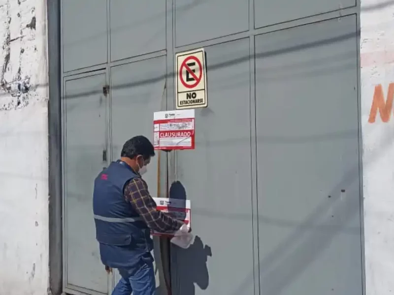 Normatividad y SSC Puebla clausuran dos talleres mecánicos por no tener documentación en orden