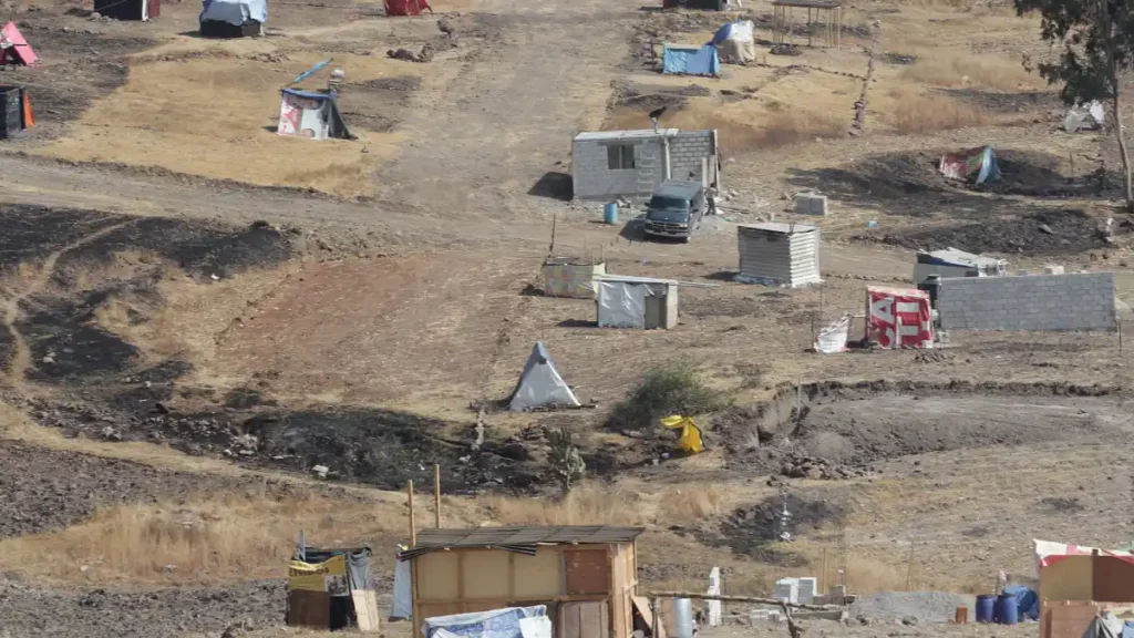 Regularizan seis asentamientos de Puebla capital para convertirlos en colonias