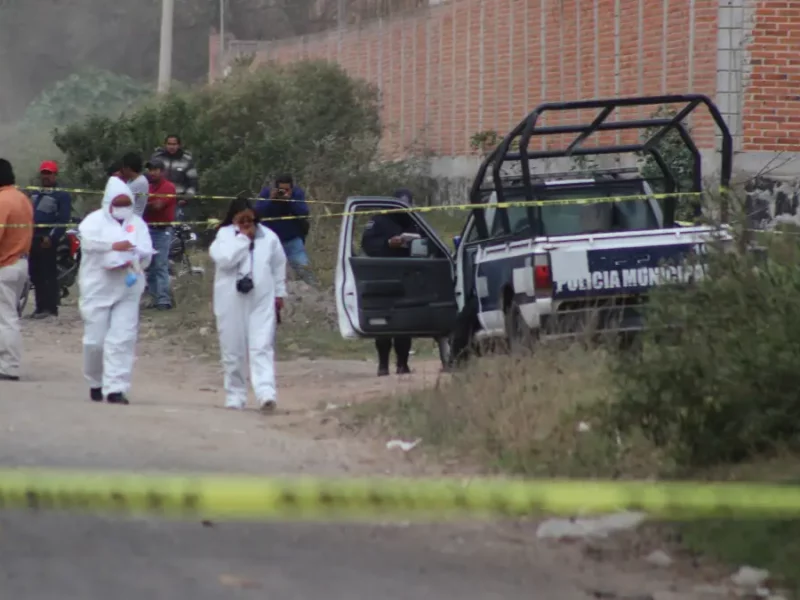 Encuentran el cadáver de un hombre en Santa Ana Xalmimilulco, estaba desollado