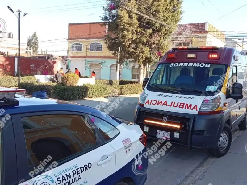 Adulto mayor muere en la banca de un parque en San Pedro Cholula