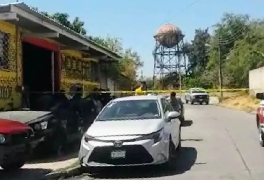 Durante supuesto asalto, asesinan a balazos a exregidor de Chietla