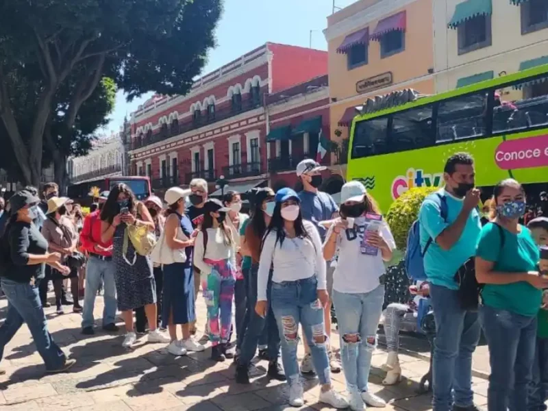 Ayuntamiento de Puebla reconoce labor de los guías de turismo