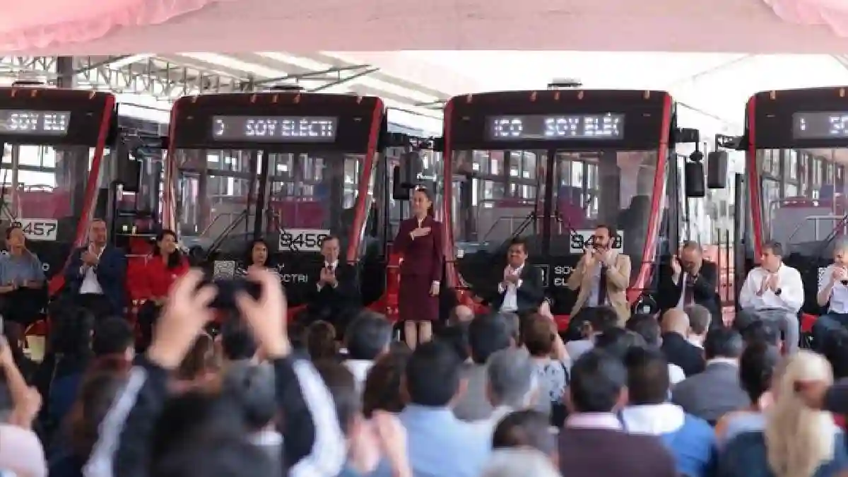 Sheinbaum: Estamos cumpliendo un sueño para la capital del país: tener la primera línea de Metrobuses eléctricos, única en el mundo
