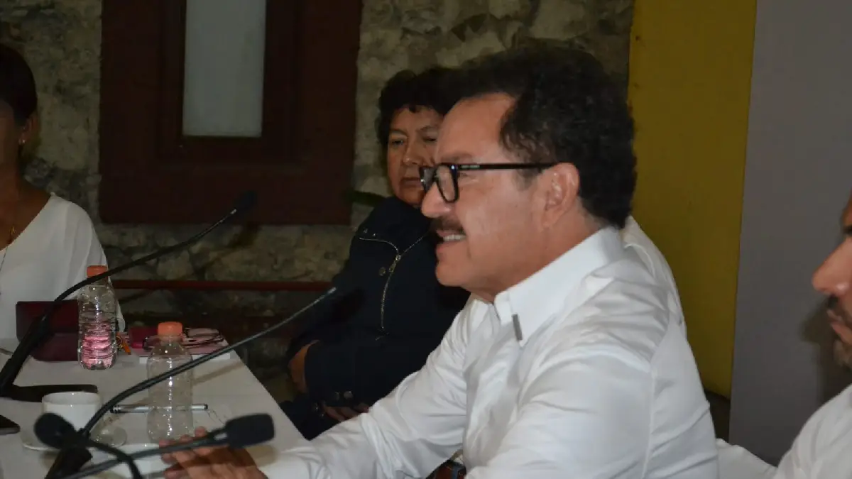 Ofrece Ignacio Mier respaldo al gobernador de Puebla para promover instalación de Tesla
