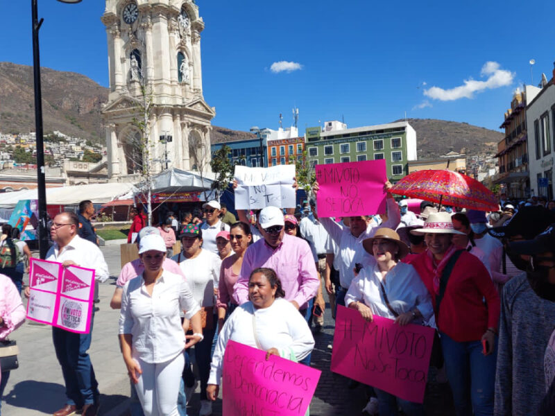 Así fue la marcha a favor del INE en Hidalgo.
