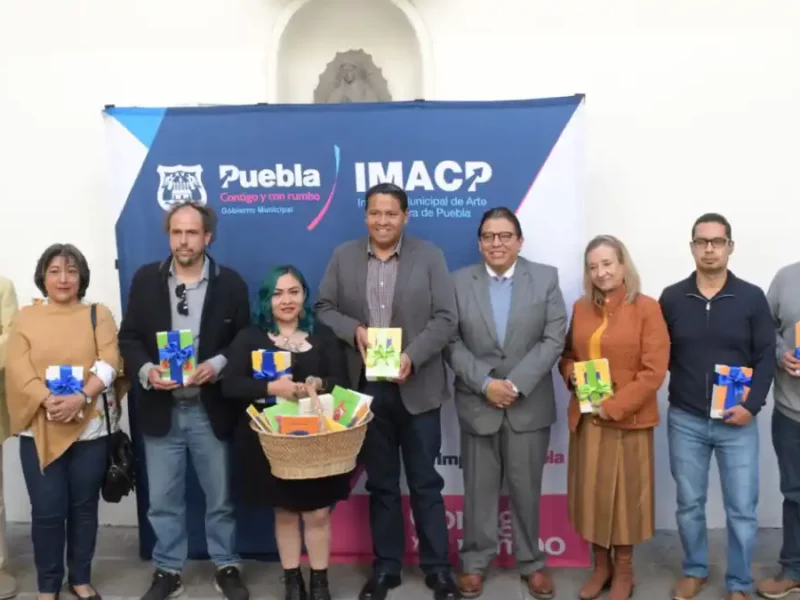 Ayuntamiento de Puebla presentó la primera colección de Canasta de Escritoras y Escritores