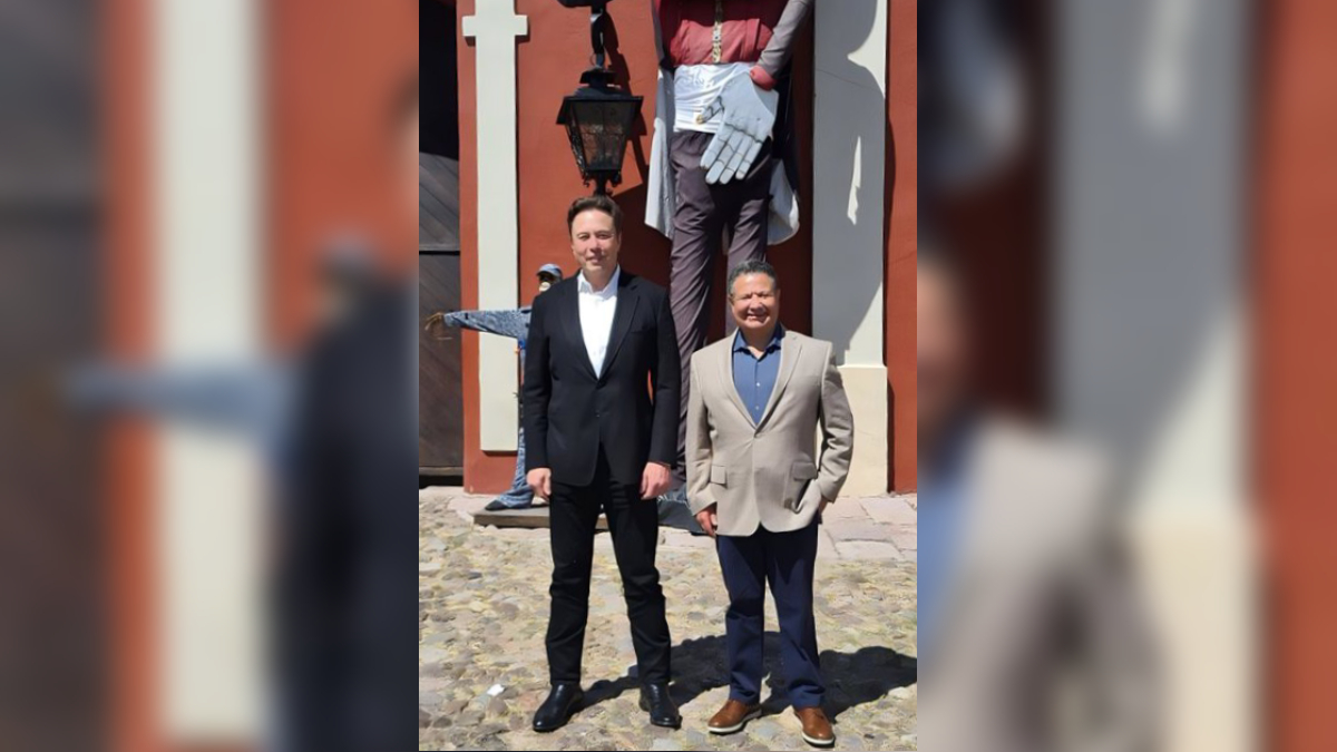 Hidalgo aún en la mira de Tesla para inversión, revela gobernador.