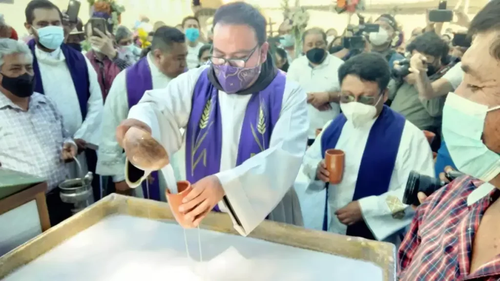 Conoce La Tlahuanca, que recuerda con pulque a los mayordomos difuntos en Cholula.