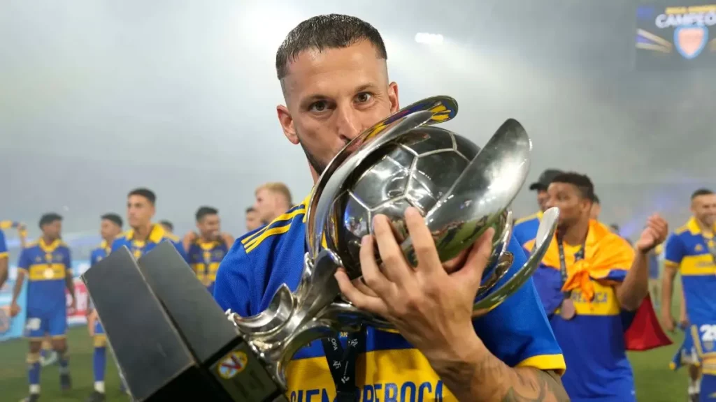 Con hat-trick de Darío Benedetto, Boca Juniors es campeón de la Supercopa.