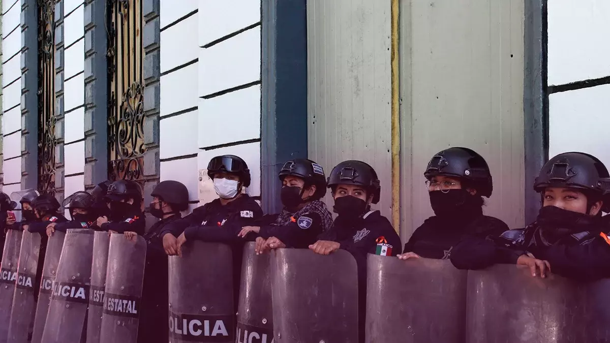 Ante marea verde por el 8M, blindarán Congreso de Puebla