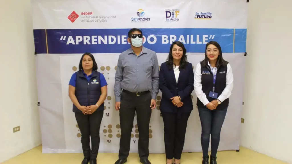 DIF de San Andrés Cholula promueve la inclusión a través del Curso de Braille