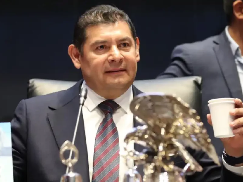 Nadie por encima del mandato constitucional puntualiza Armenta sobre los dispendios en el INE