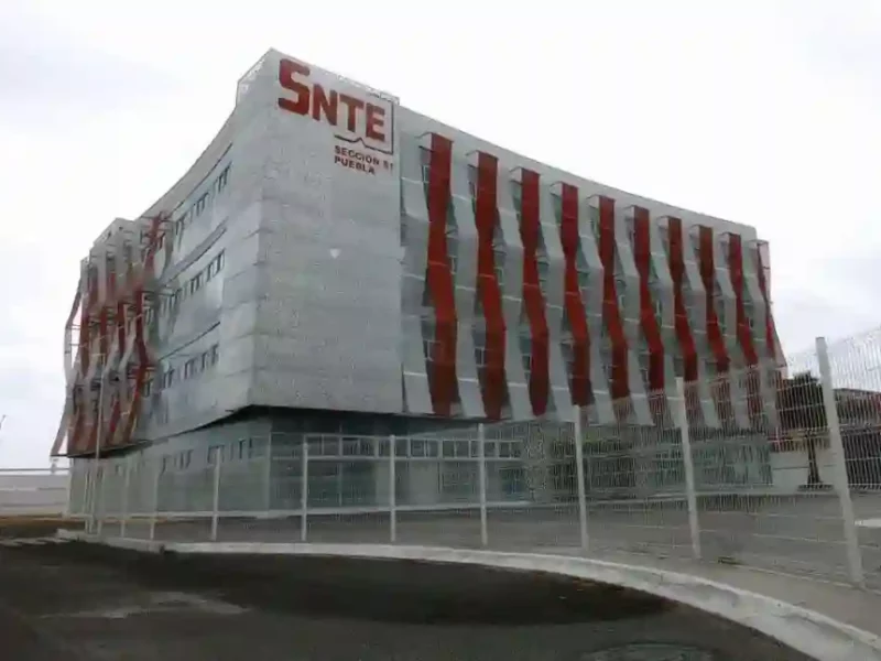 Entre inconformidades aprueban informes de dirigentes del SNTE 51 y 23